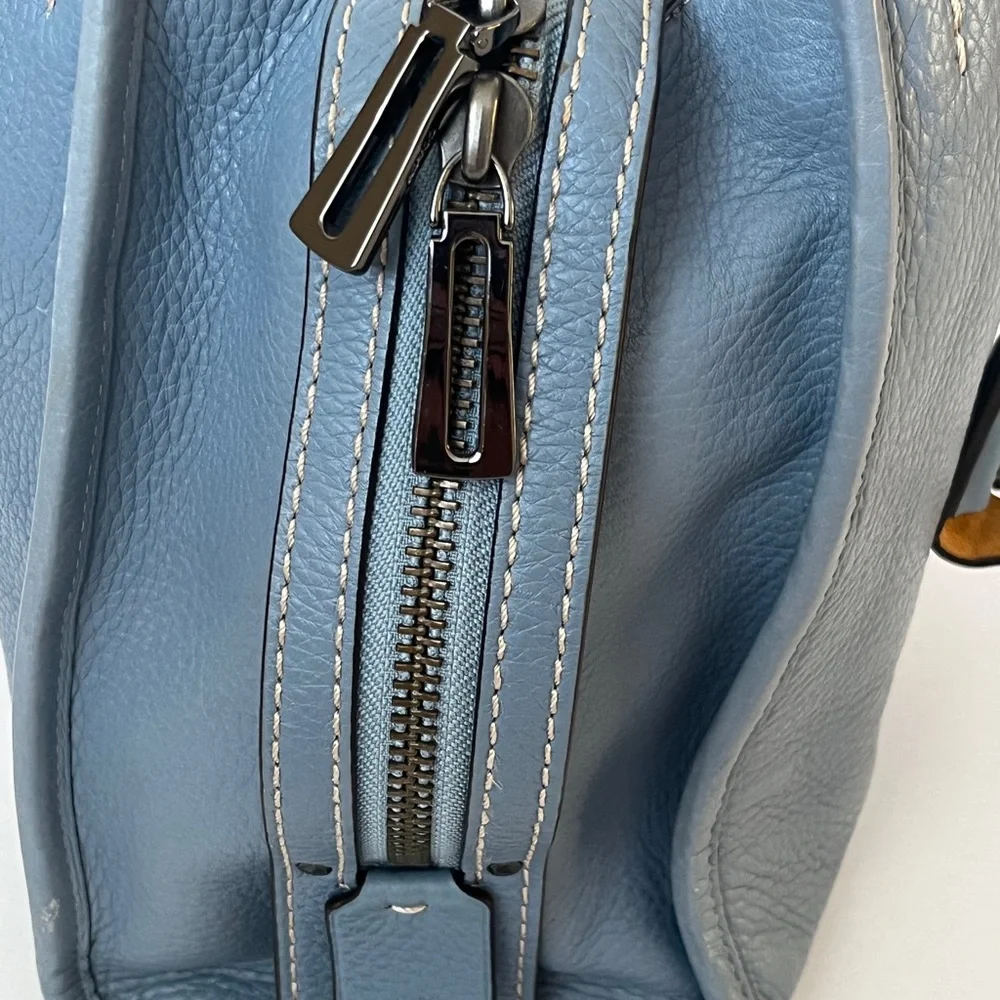 Coach sz 30 first generation Rogue satchel collectors piece